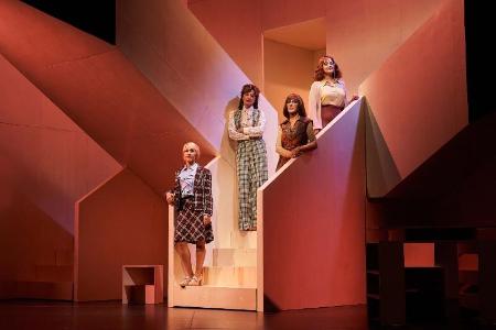 Imagen T de Teatre recupera a cuatro maestras de los setenta para desvelar en el Teatro Juan Bravo el misterio de ‘La mujer fantasma’