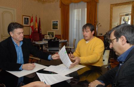 Imagen Martín Miguel urbanizará la Calle Santo Cristo gracias a una ayuda de la Diputación