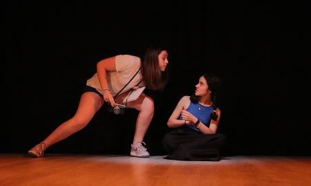 Imagen El Teatro Juan Bravo encara la segunda ronda de Muestra Provincial con el aforo completo durante el fin de semana