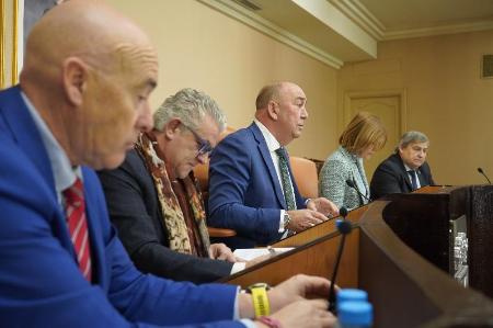 Imagen El Pleno de la Diputación de Segovia solicita a la CHD una solución al espacio donde se encontraba el azud de Puente Mesa y que no vuelva a ocurrir algo así en ningún azud o presa de la provincia