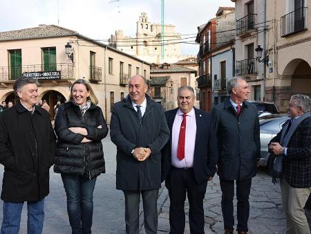 Imagen La Junta pondrá en marcha el nuevo modelo para los cuidados de larga duración en la provincia de Segovia a principios de 2023