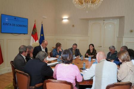 Imagen La Junta de Gobierno de la Diputación aprueba las bases de la convocatoria para la designación de las jefaturas de los parques de bomberos de Boceguillas y Palazuelos de Eresma