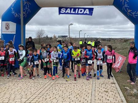 Imagen El Duatlón, el Tenis y el Bádminton pasan el testigo del Deporte Escolar este fin de semana al Atletismo y el Balonmano