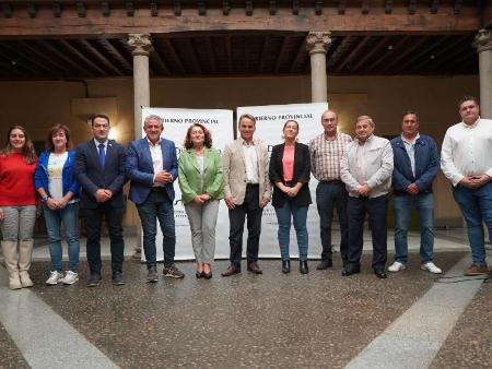 Imagen La Diputación pone de manifiesto el valor de la mujer rural como figura imprescindible y protagonista frente al reto demográfico