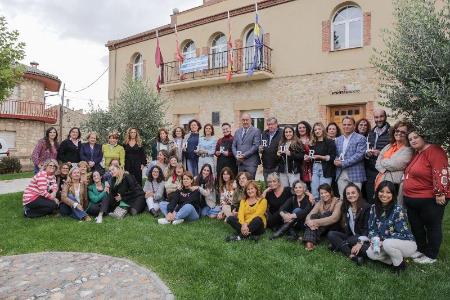 Imagen La Diputación de Segovia comparte el Día Internacional de la Mujer Rural con emprendedoras de la provincia degustando en Torreiglesias un cocido elaborado con Alimentos de Segovia